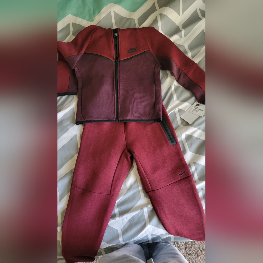 Nike Tech Fleece Tracksuit Little Kids Size 7